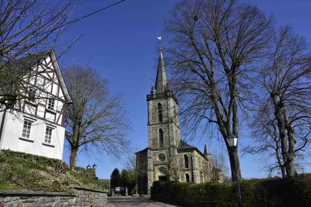 Appartement Zur Wied Oberlahr Buitenkant foto