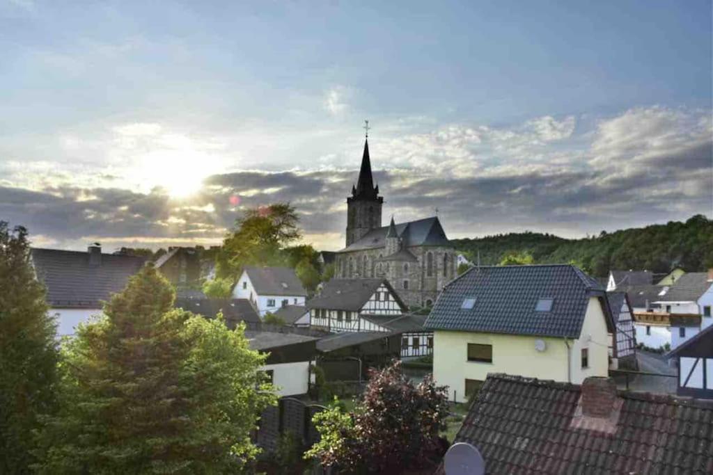 Appartement Zur Wied Oberlahr Buitenkant foto